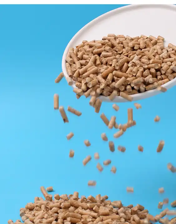 Pine cat litter particles